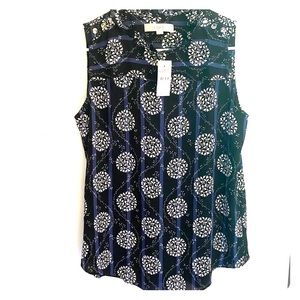 NWT Small Sleeveless Floral Blouse. Dress Up/Down